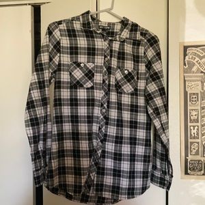 Medium Plaid Shirt with Skull Lace on Back
